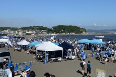【藤沢市】片瀬東浜海岸で「BLUE SANTAごみ拾い2025」が開催されました！